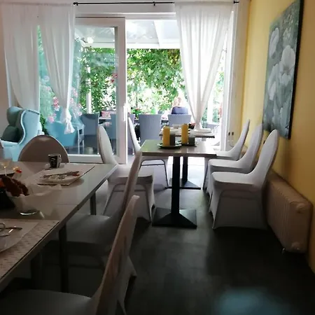 Art Galerie Bed and breakfast Eygelshoven