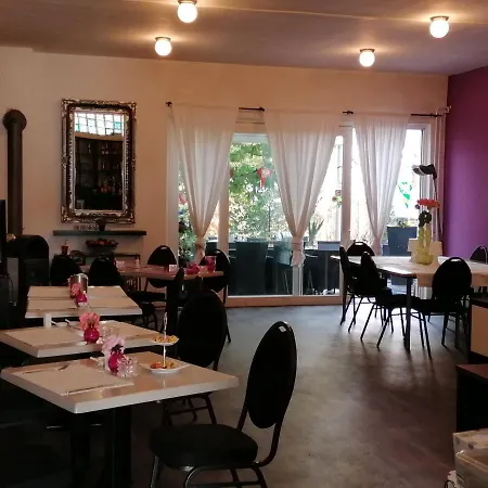 Art Galerie Bed and breakfast